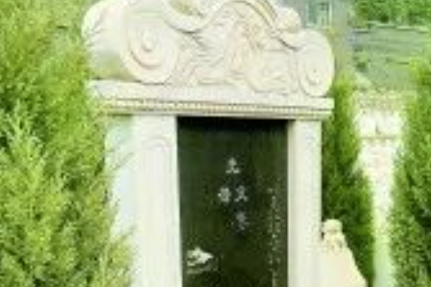 土葬与骨灰葬两者需要注意的是什么