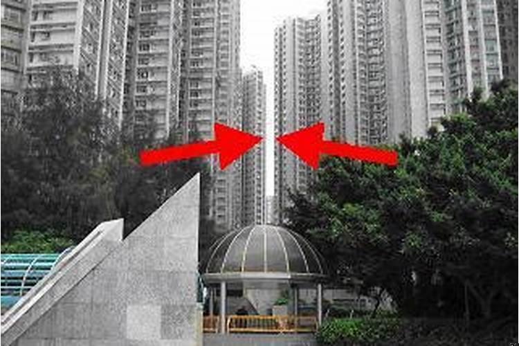 房子背面的天斩煞