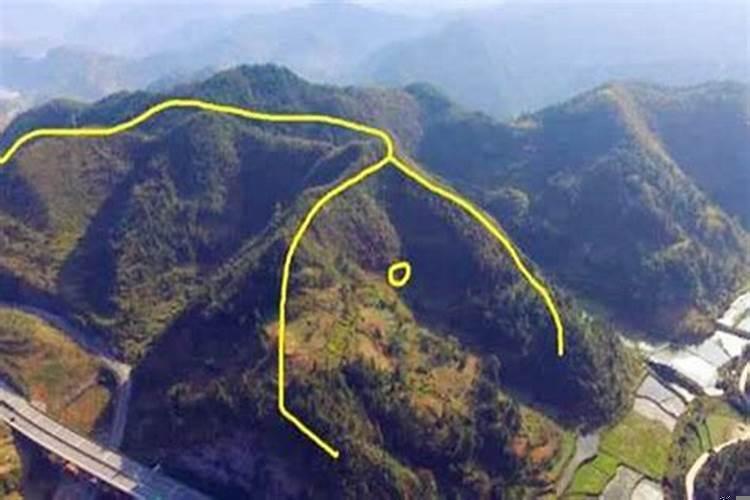 风水宝地怎么看龙脉墓地？风水学生快速提高成绩的秘诀
